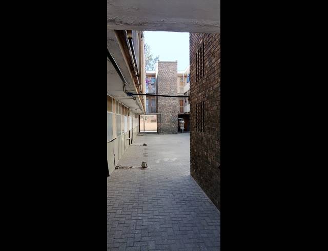 2 BEDROOM FLAT FOR SALE IN ELANDSHEUWEL